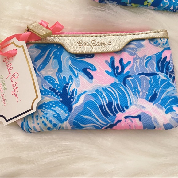 Lilly Pulitzer Key Id Case - Picture 6 of 11
